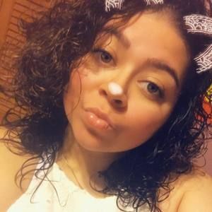 Meet your Posher, Candi